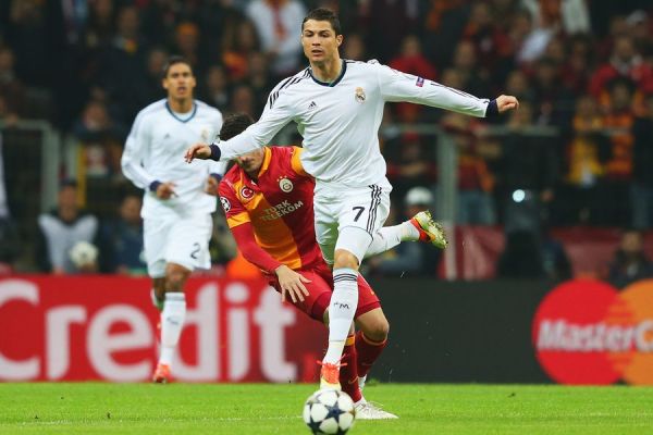 开云中国-德罗巴意外战胜皇家马德里，刷新纪录引爆全场！-开云中国