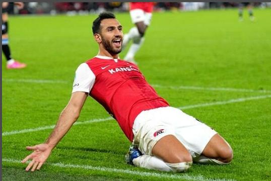 关键时刻荷甲焦点战，波特兰开拓者远射贴柱，态度坚定，心理建设被强调