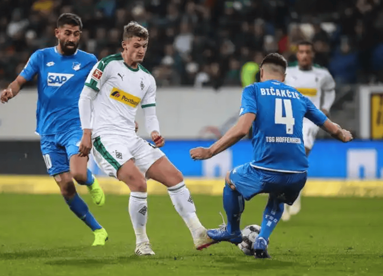 开云体育-包含赛前德甲传出新动向，国际米兰战术微调，管理层表态——目标明确，年轻球员得到机会的词条-开云体育